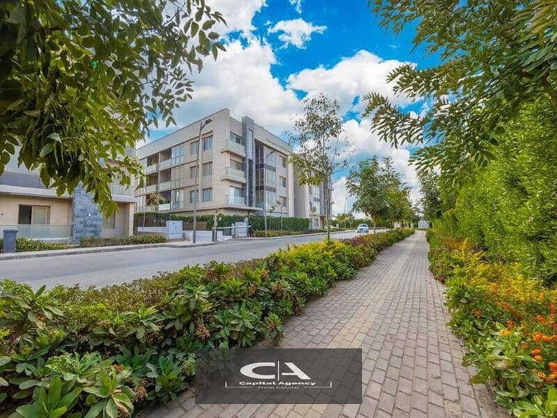 Apartment for sale in Galleria Compound in Golden Square next to Sodic Ready To Move - with only 10% down payment - Prime Location 5