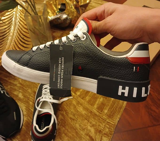 Tommy Hilfiger Memory Foam Shoes Size 41 NEW جزمة تومي هيلفيغر 1