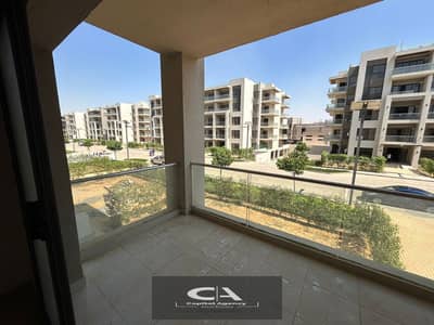 Apartment with a private roof for sale, fully finished, one year delivery, in the heart of Sheikh Zayed - with a down payment and equal in Bliss Gate