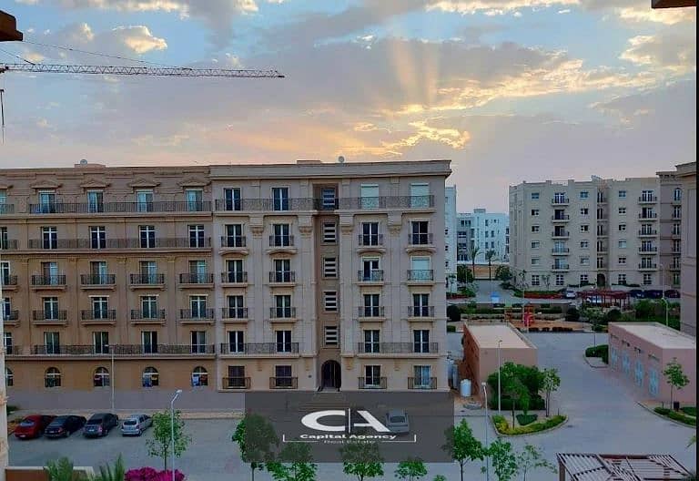 Own apartment with a private  roof _ 5% down payment in the Fifth Settlement_Lagoon View in Greens in New Cairo from Hyde Park_Greens Residence 2