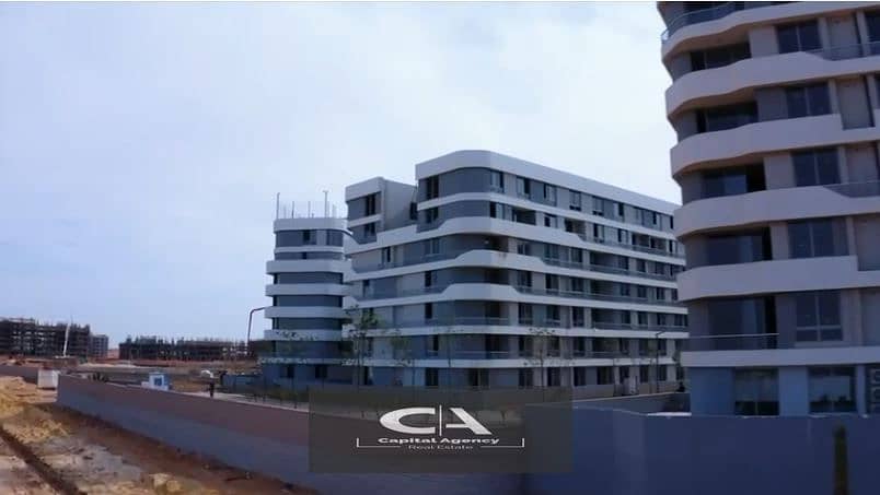 Apartment with Garden 85 m, fully finished with a 5% down payment_delivery 2025/2026 in Bloomfields Compound & installments up to 10 years_Tatweer Mis 1