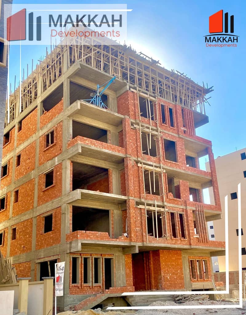 Apartment with an area of 155 square meters, featuring 3 bedrooms and 2 bathrooms, available in the Makkah Mini Compound. 6