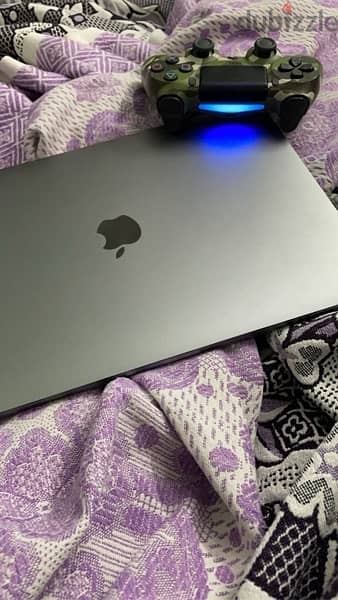 MacBook pro 2017 0