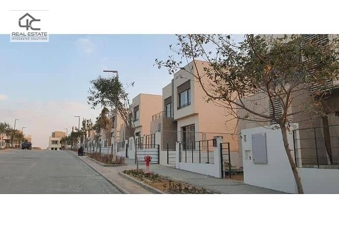 Standalone type M 256m  For sale in palm hills New cairo Very prime location View landscape ready to move 3