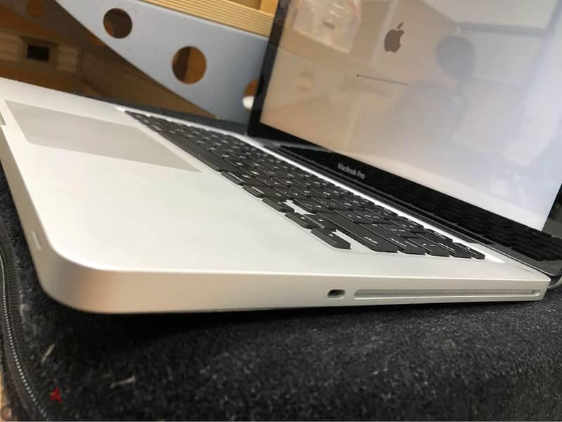 Macbook pro mid 2012 13 inch 195 cycle count original ماك بوك برو 3