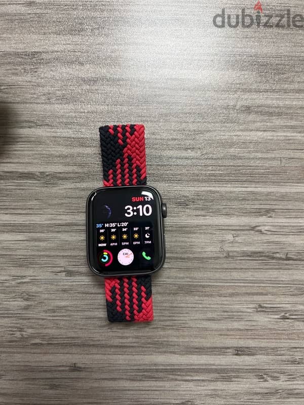 apple  watch se 44mm 1