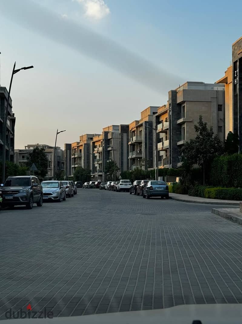 For Sale in Galleria Moon Valley, Apartment for sale, new Cairo 0