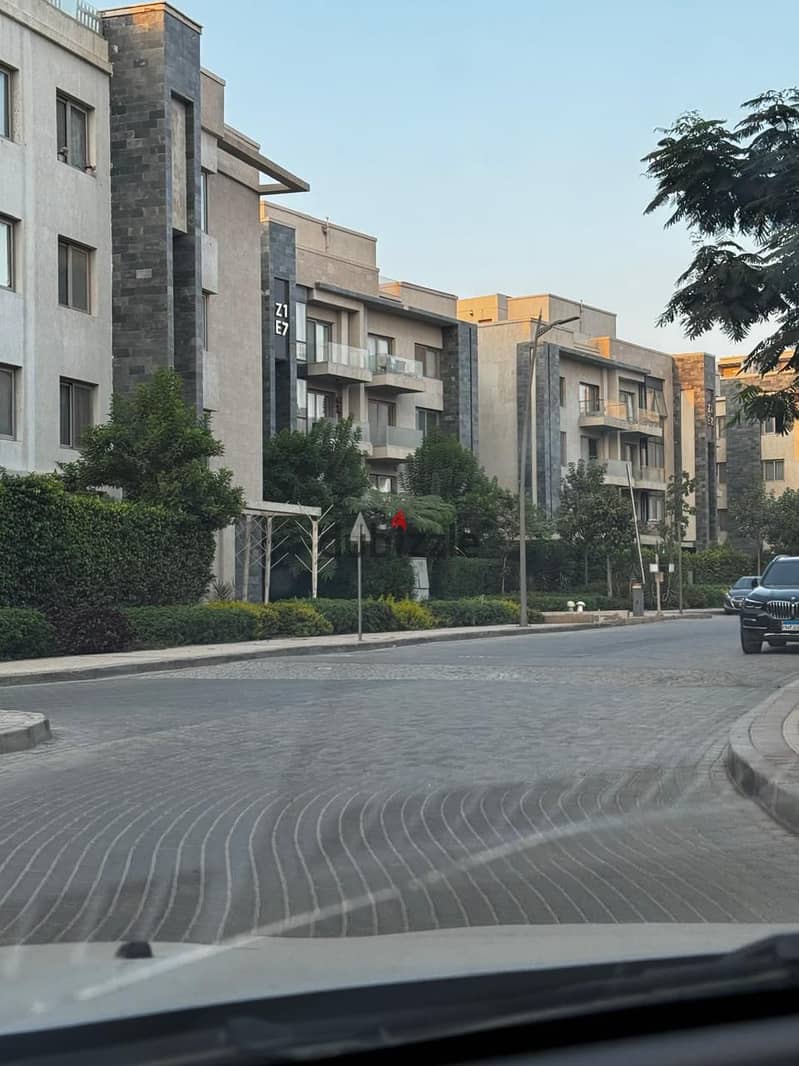 For Sale in Galleria Moon Valley, Apartment for sale, new Cairo 1