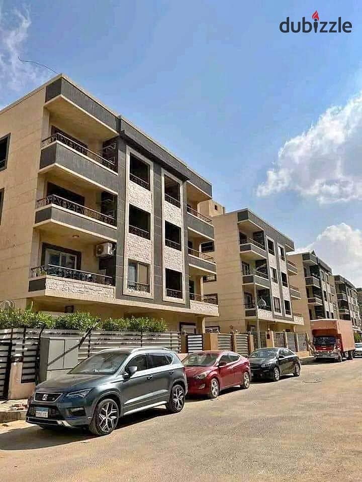 The last apartment for immediate delivery, 3 rooms, for sale with a down payment of 781 thousand pounds in the Fifth Settlement, in front of Mivida Co 0