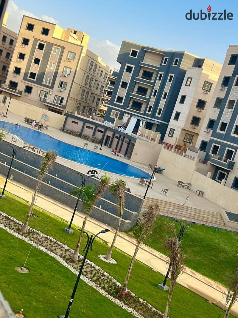 The last apartment for immediate delivery, 3 rooms, for sale with a down payment of 781 thousand pounds in the Fifth Settlement, in front of Mivida Co 15