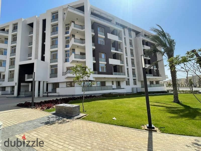 The last apartment for immediate delivery, 3 rooms, for sale with a down payment of 781 thousand pounds in the Fifth Settlement, in front of Mivida Co 17