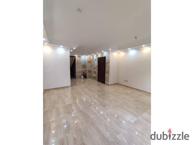 Apartment for sale, ground floor, with garden, in Al Karma Residence - Sheikh Zayed, super luxurious finishing, with kitchen and air conditioners 3