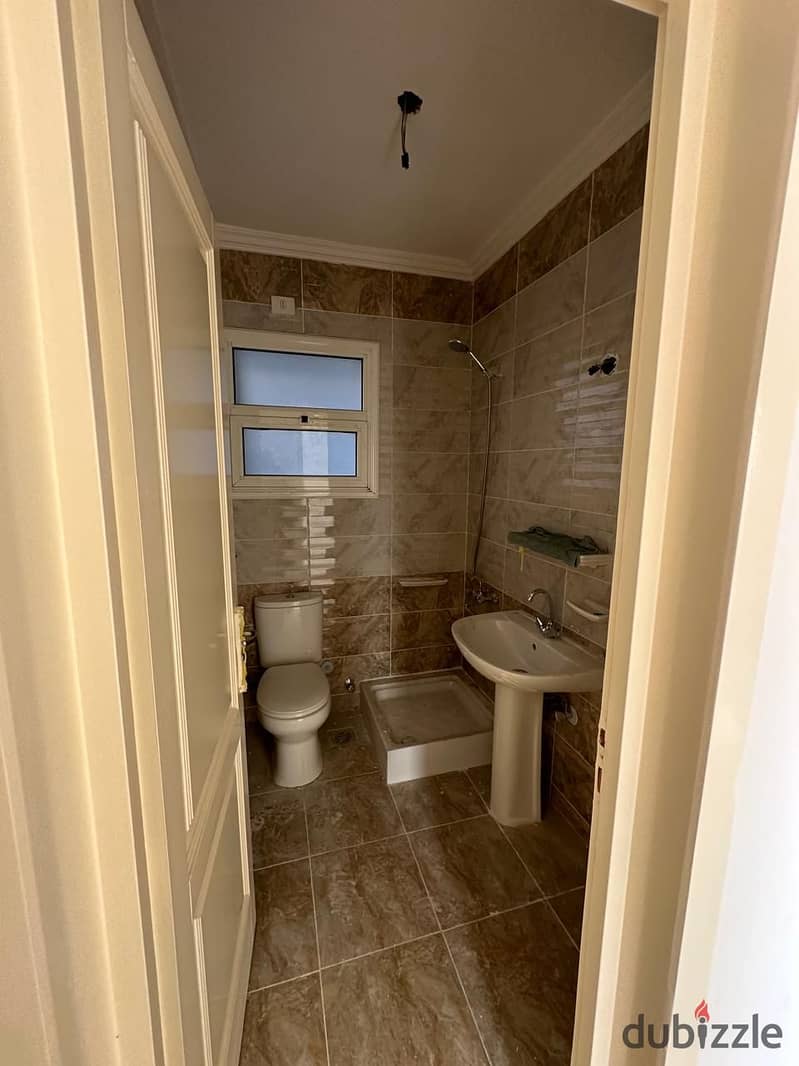 For rent, new law, in my city, 74m B12  Two rooms and a bathroom  Reception Mazbakh  Third floor  nautical  Amazing open view, frank marine  On the ne 8