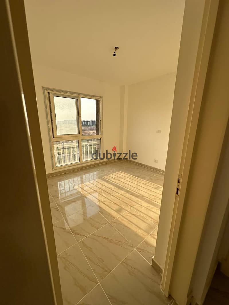 For rent, new law, in my city, 74m B12  Two rooms and a bathroom  Reception Mazbakh  Third floor  nautical  Amazing open view, frank marine  On the ne 9