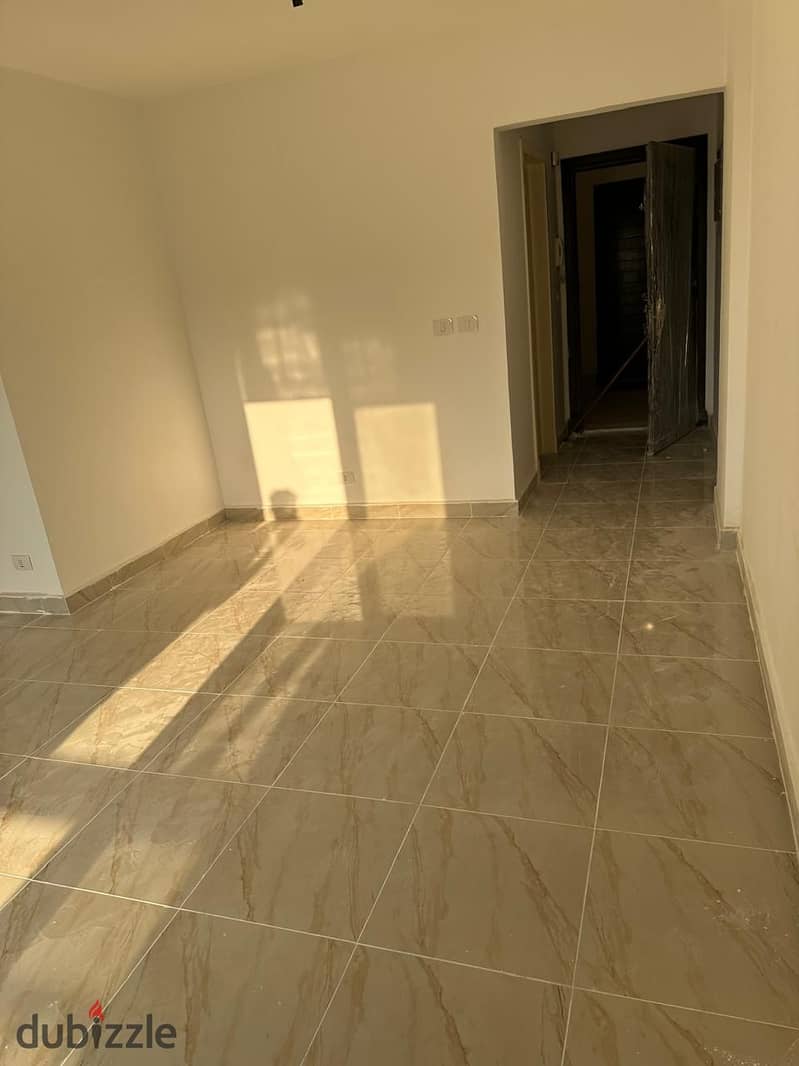 For rent, new law, in my city, 74m B12  Two rooms and a bathroom  Reception Mazbakh  Third floor  nautical  Amazing open view, frank marine  On the ne 12