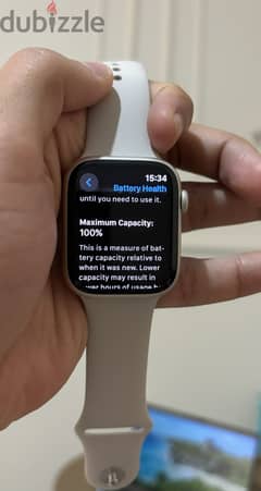 Used one month only Apple Watch series 9 45 MM battery 100% starlight