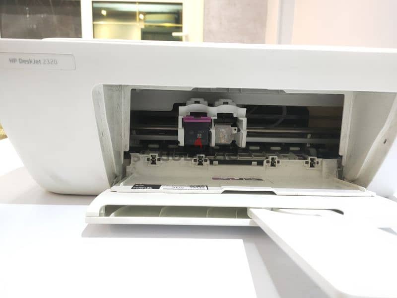 طابعة HP Deskjet 2320 +خرطوشة حبر ألوان 1