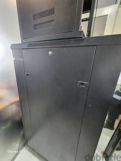 rack 37 U as new