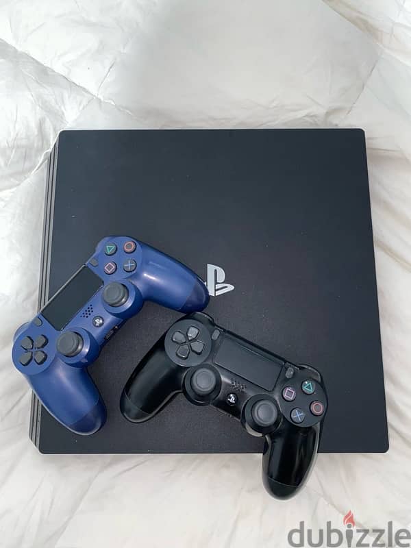 Playstation 4 pro للبيع 1