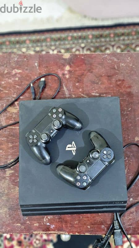 Playstation 4 pro 1 tera with two daulshock 0