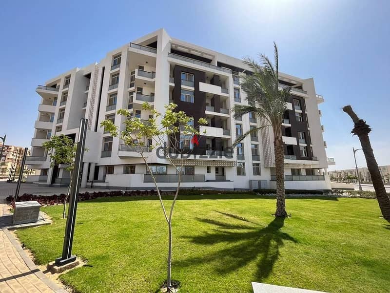 The last apartment, immediate delivery, two rooms, for sale, with a down payment of 780 thousand pounds, inside a compound in the Fifth Settlement, in 21