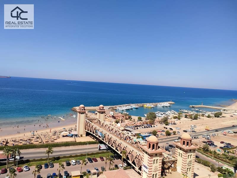 Penthouse for sale, Ready to move, for sale in Porto Sokhna, 330 square meters, 4 bedrooms, direct view on the sea, at the lowest price in the market 2