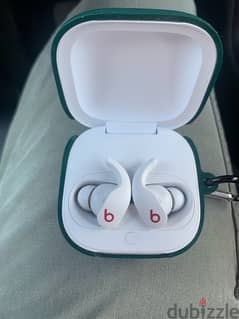 Used as new Beats Pro fit 0