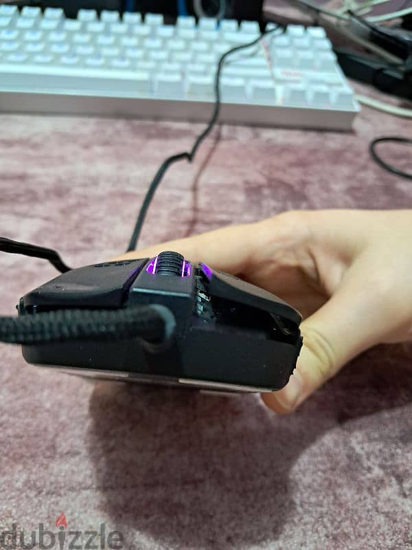 للبيع ماوسات Logitech و hyperx 9