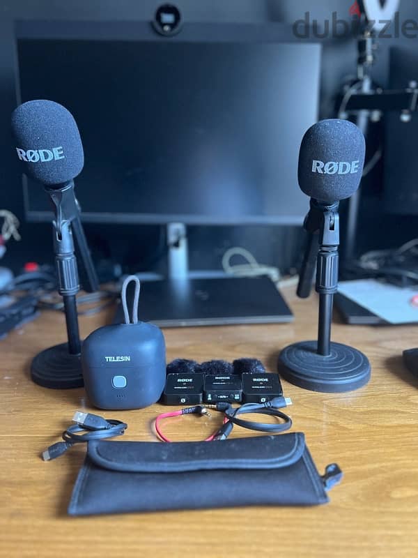 rode wireless go 2 + charging case + podcast set 3