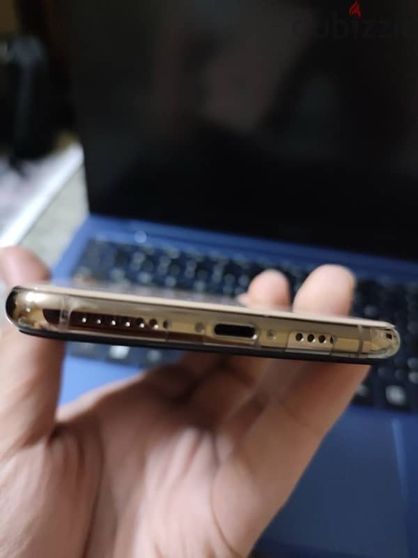 iphone Xs max 256 Gold 2