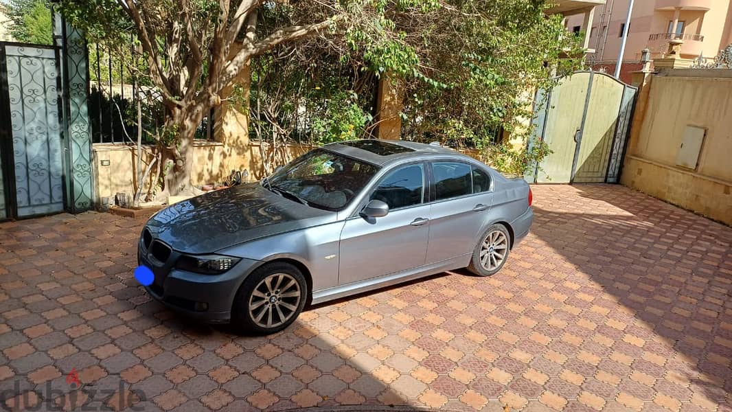 BMW E90 330 2011 بي ام دبليو 4