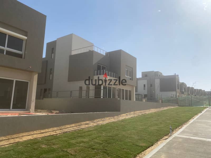 Duplex for sale 271m Etapa Compound, fully finished with AC, immediate delivery 8