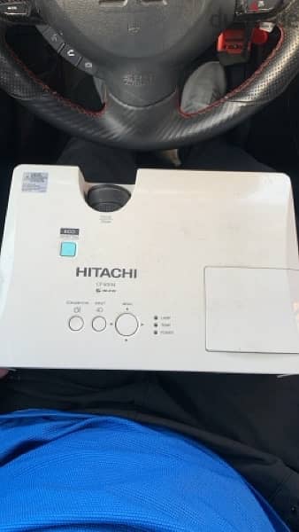 بروجيكتور hitachi