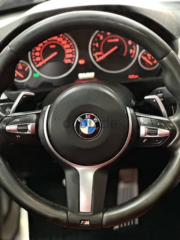 BMW 320i 2018 M Sport 9