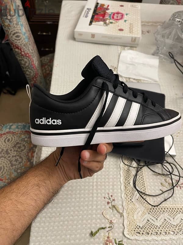 adidas shose 4