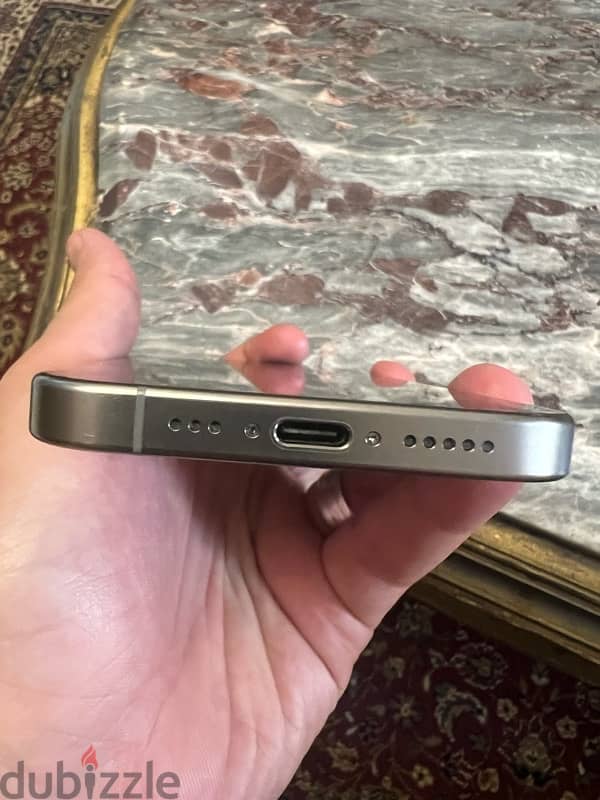 iphone 15 pro 256 g like new 1