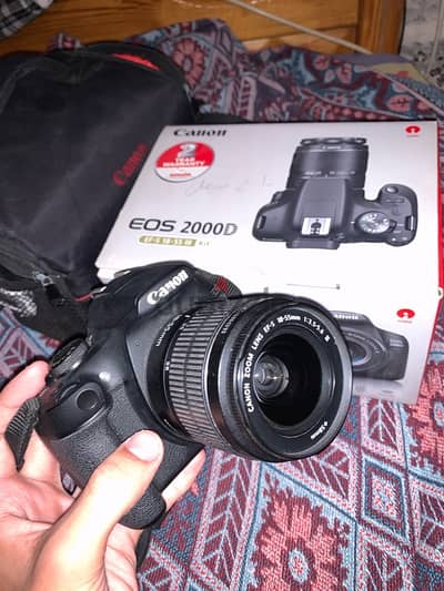 canon D2000