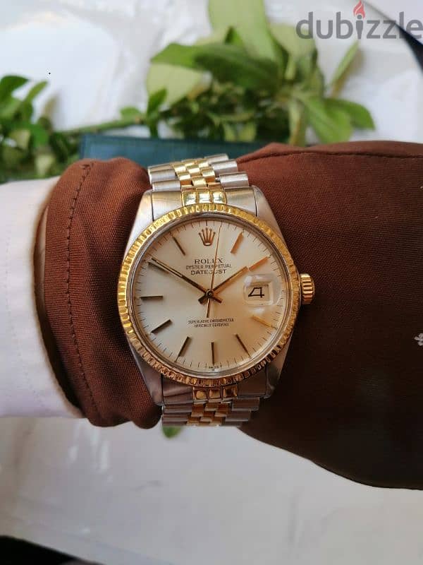 rolex date just half gold 1