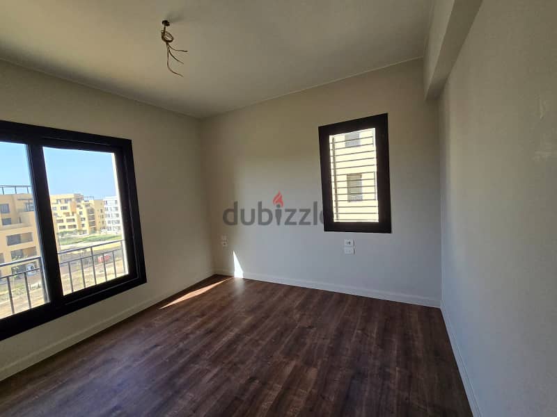 Apartment for sale at Owest شقة للبيع بكمبوند أويست متشطبة بالكامل 3