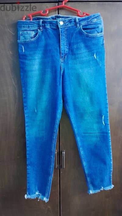 defacto ripped jeans size w 38/ w 48