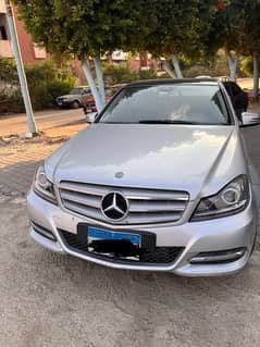 Mercedes-Benz C180 2012 0