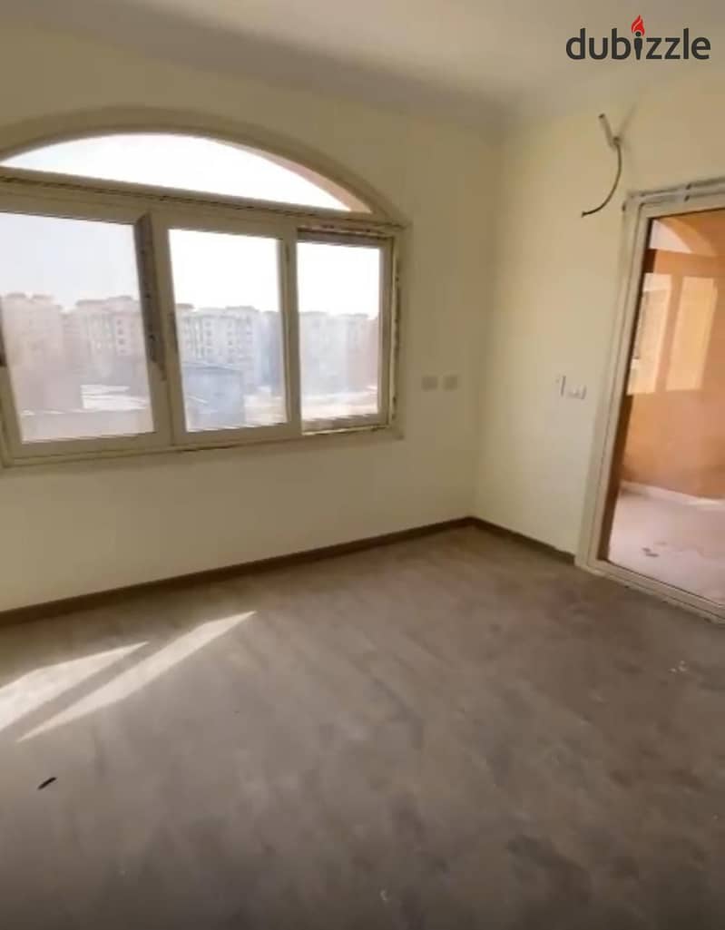 Apartment resale Ready to Move Fully Finished in compound EL Maqsed 8