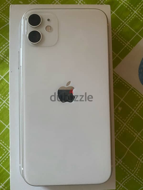 iPhone 11 white 1