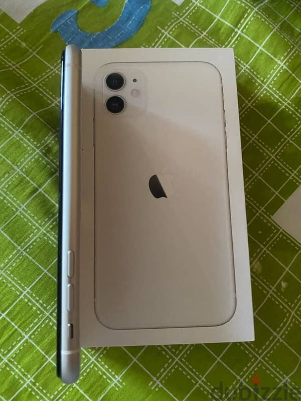 iPhone 11 white 2