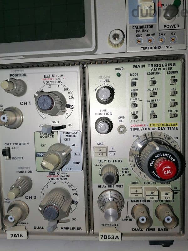 oscilloscope Tektronix 4 channels 100Mhz 1