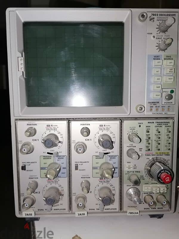 oscilloscope Tektronix 4 channels 100Mhz 2