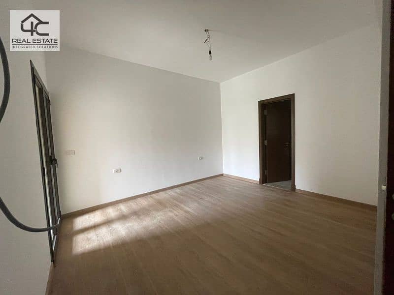 Apartment 160 m for sale in Fifth Square New Cairo ready to move  Fully Finished 3 Rooms 6