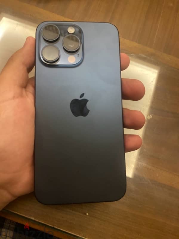 IPhone 15 pro max titanium blue 1