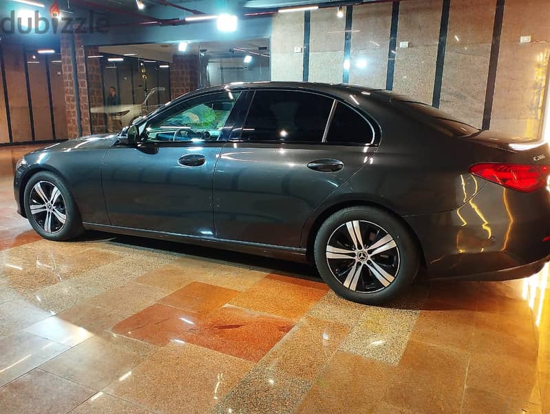 مرسيدس بنز  Mercedes-Benz C200 Avenguard 2