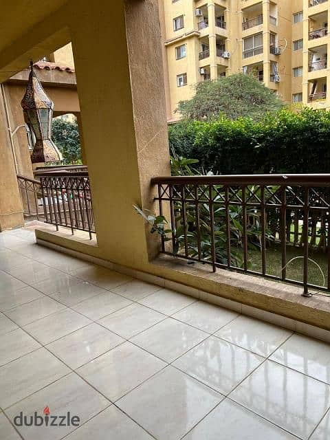 Apartment for sale in Madinaty, 189 m view Garden B1 6